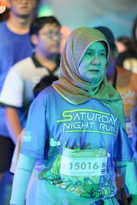 BIB: 15016
                            <button type="button" onclick="openModal(28185179)" class="btn btn-primary btn-sm float-right btn-popup" data-toggle="modal" data-target=".modal-high-quality">
                        <i class="fas fa-shopping-cart"></i> Add to Cart
                    </button>
                                            <button type="button" onclick="isThisMe(28185179, true)" class="btn btn-success btn-sm float-right btn-popup btn-isme hidden" data-toggle="tooltip" data-placement="bottom" title="นี่คือรูปของคุณใช่ไหม คลิกที่นี่เพื่อเอาเข้าอัลบั้ม">
                        <i class="fas fa-plus"></i> Add to album
                    </button>
                    <button type="button" onclick="isThisMe(28185179, false)" class="btn btn-warning btn-sm float-right btn-popup btn-isnotme hidden">
                        <i class="fas fa-ban"></i> Remove from album
                    </button>